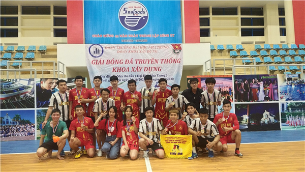 Giải bóng đá truyền thống khoa Xây dựng năm học 2020-2021