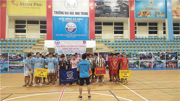 Giải bóng đá truyền thống khoa Xây dựng năm học 2020-2021