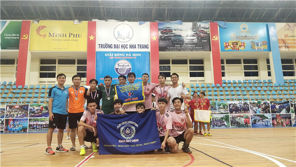 Giải bóng đá truyền thống khoa Xây dựng năm học 2020-2021