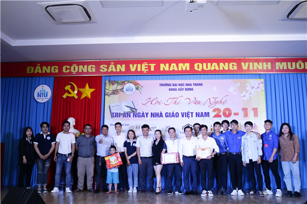 Hội thi văn nghệ chào mừng ngày Nhà giáo Việt Nam 20-11